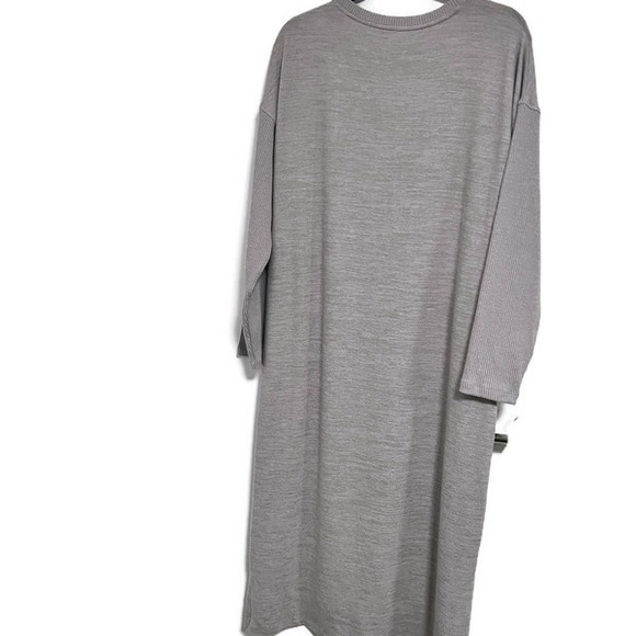 NWT Gap Maternity dress, light grey, size Large. - Picture 3 of 6